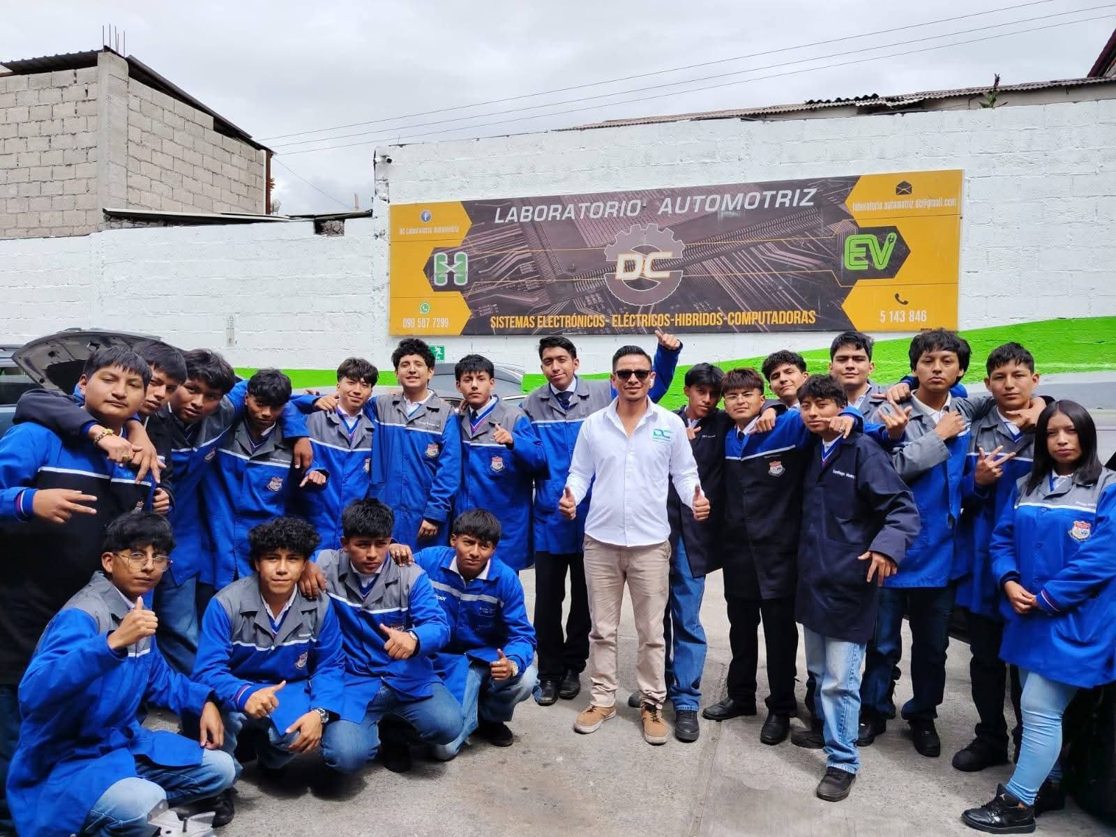 Instalaciones y equipo DC Laboratorio